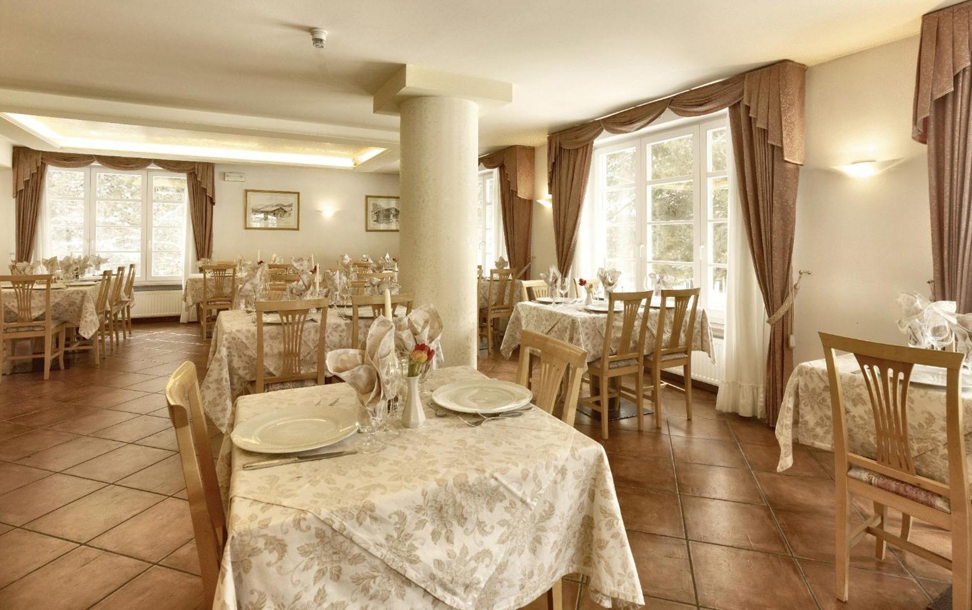 Hotel Majon Miramonti Canazei Esterno foto